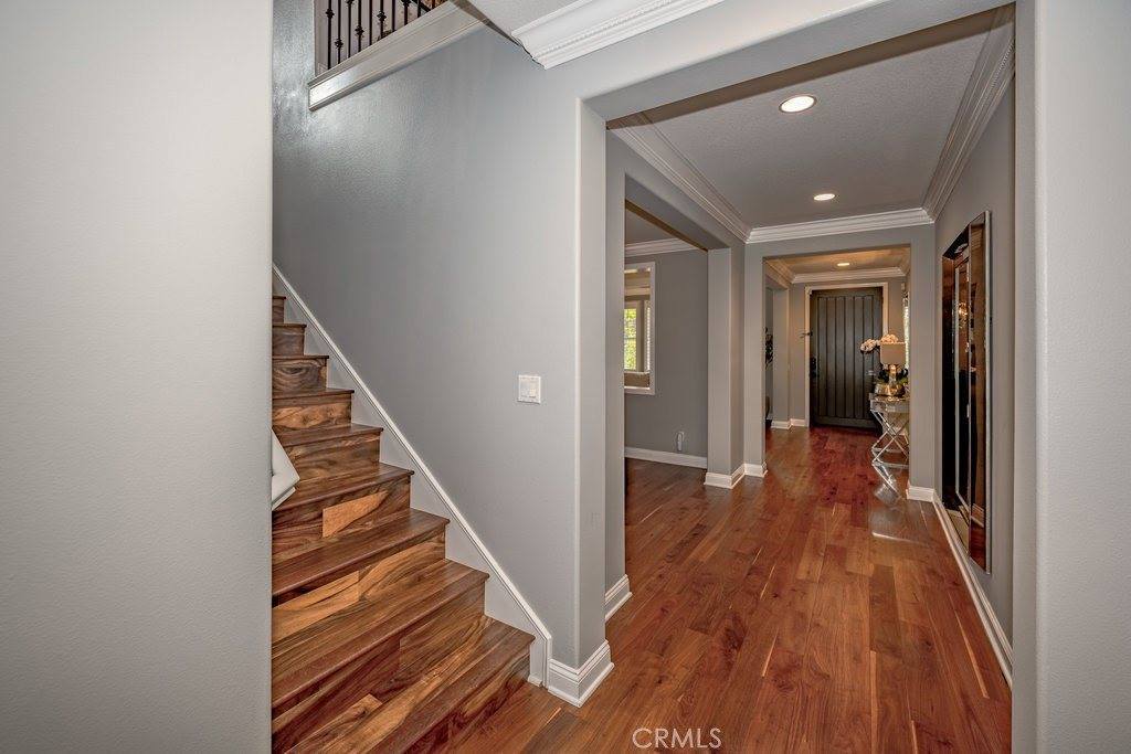 27045 Timberline Terrace, Valencia, CA 91381