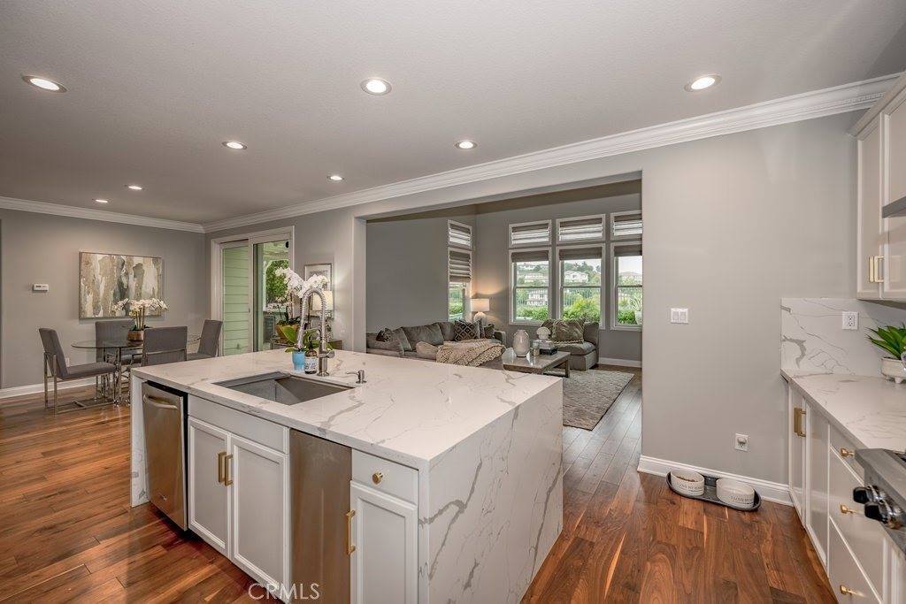 27045 Timberline Terrace, Valencia, CA 91381