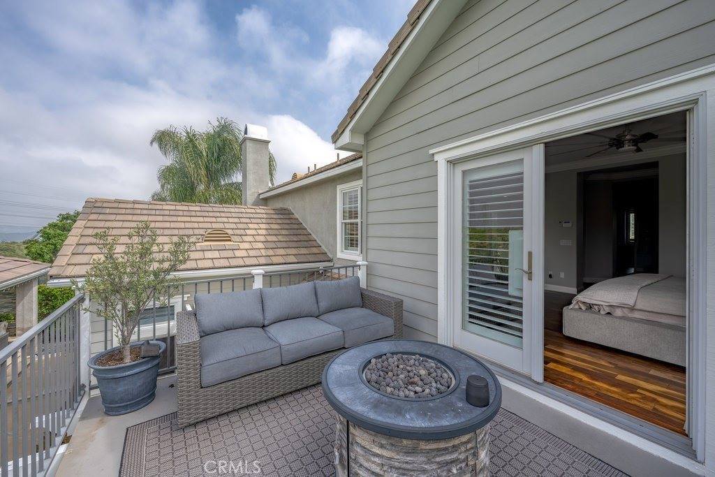 27045 Timberline Terrace, Valencia, CA 91381