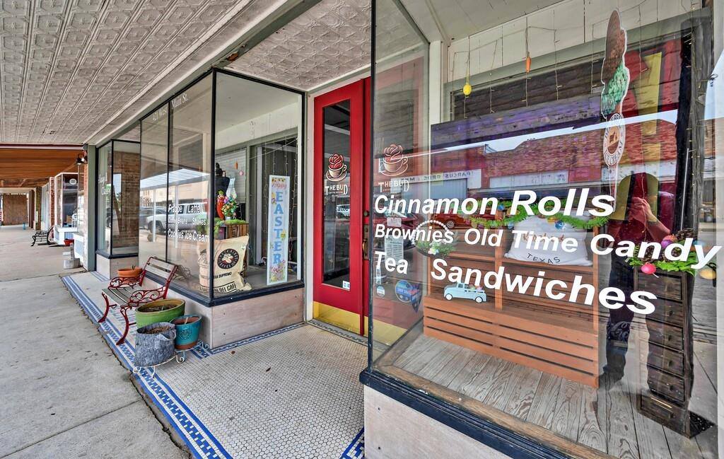 421 Main Street, Rosebud, TX 76570