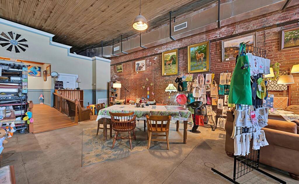 421 Main Street, Rosebud, TX 76570