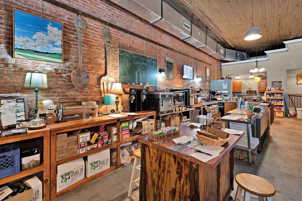 421 Main Street, Rosebud, TX 76570