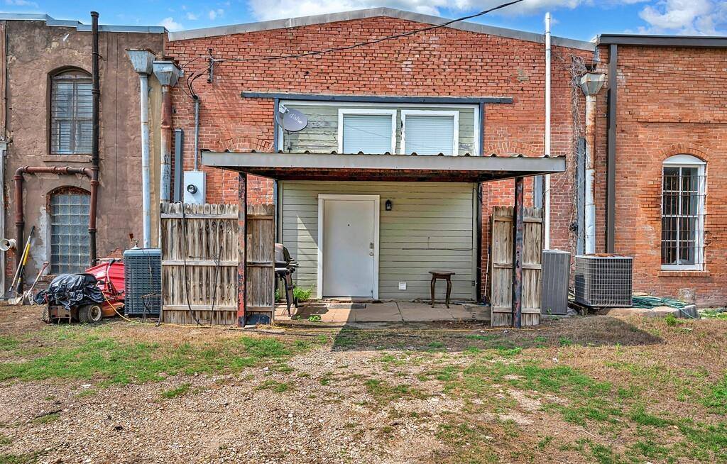 421 Main Street, Rosebud, TX 76570