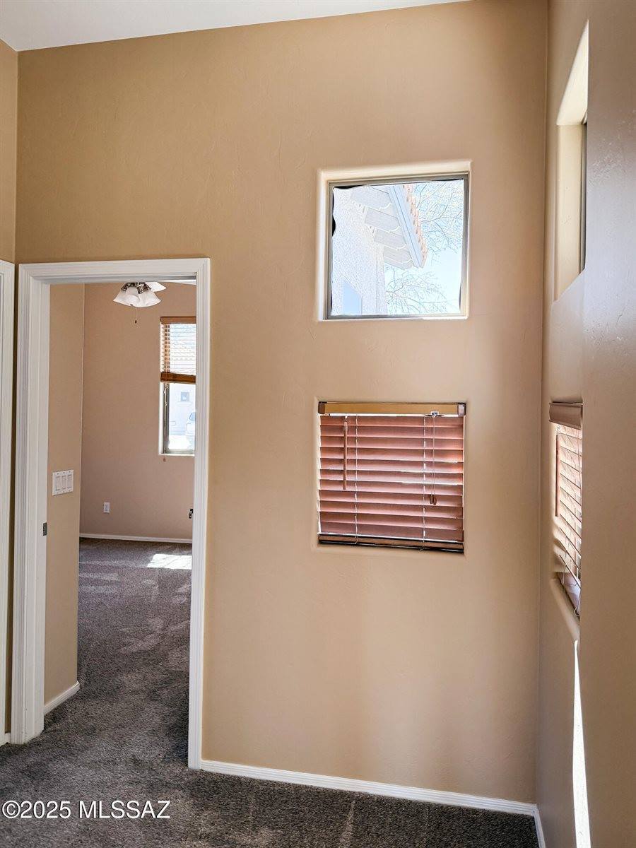10495 East Heartleaf Willow Drive, Tucson, AZ 85747