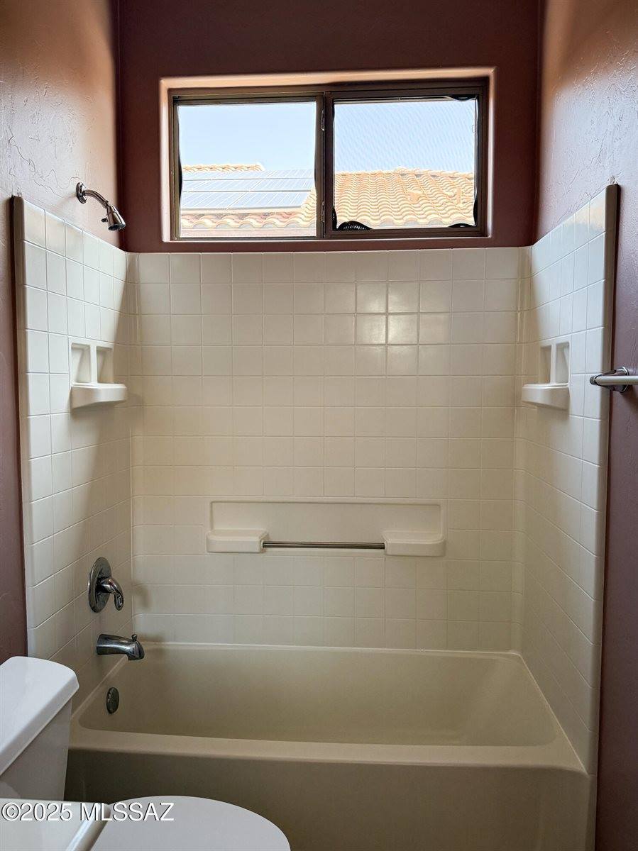 10495 East Heartleaf Willow Drive, Tucson, AZ 85747