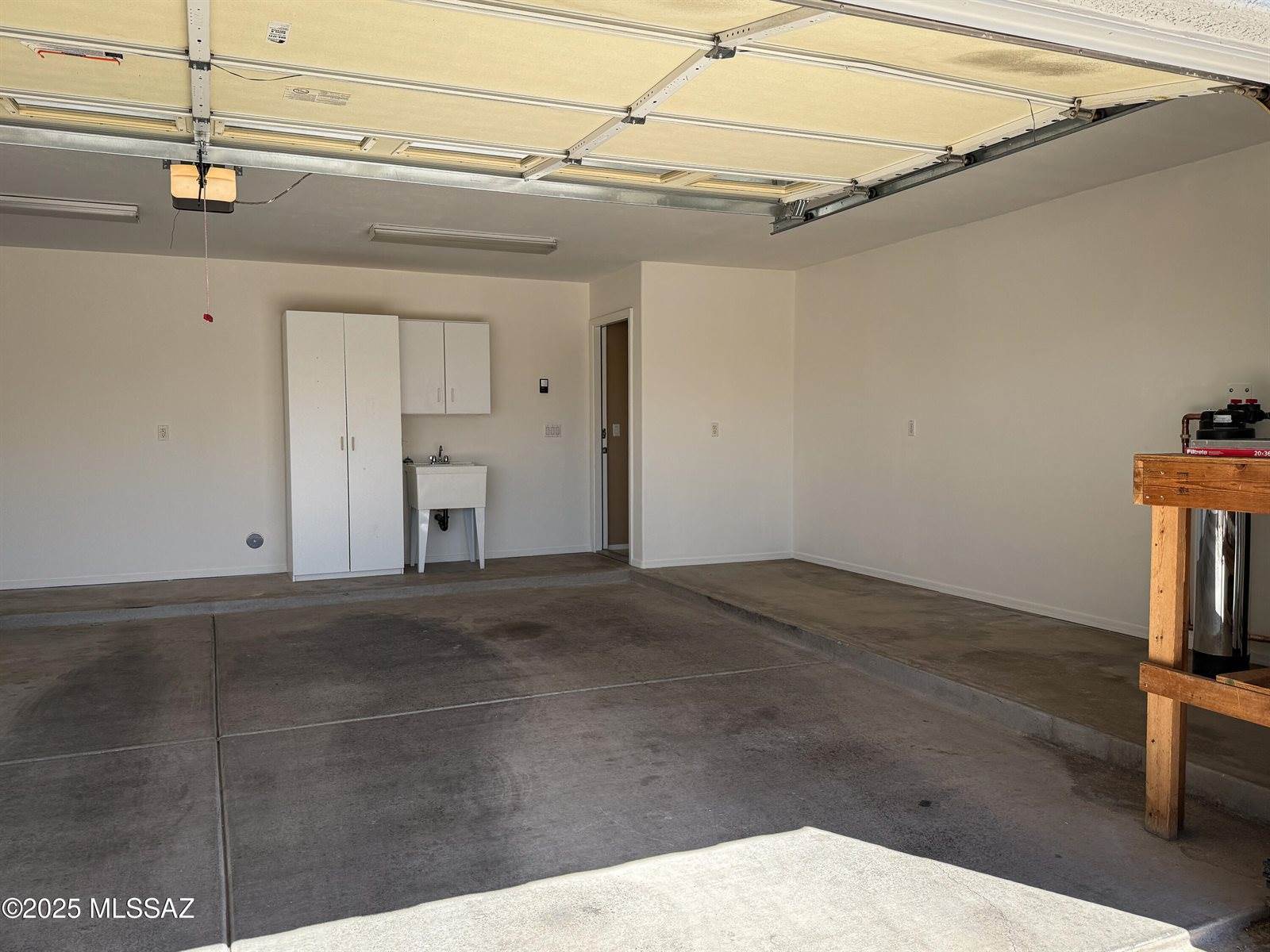 10495 East Heartleaf Willow Drive, Tucson, AZ 85747