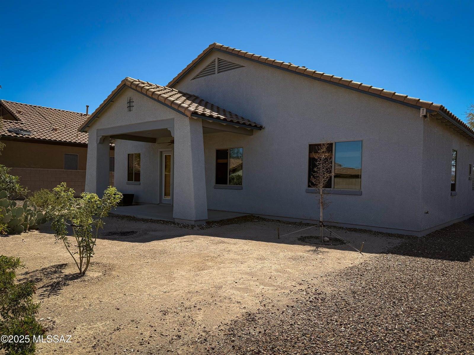 10495 East Heartleaf Willow Drive, Tucson, AZ 85747