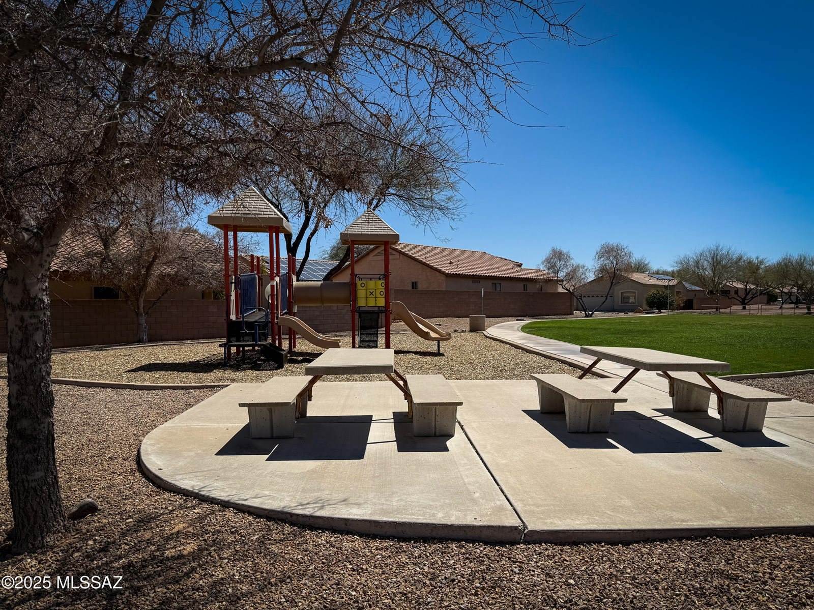 10495 East Heartleaf Willow Drive, Tucson, AZ 85747