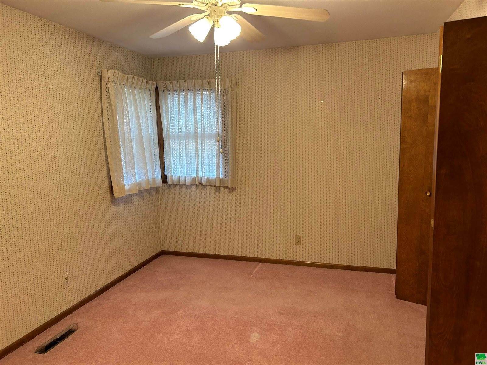 4536 Harrison St., Sioux City, IA 51108