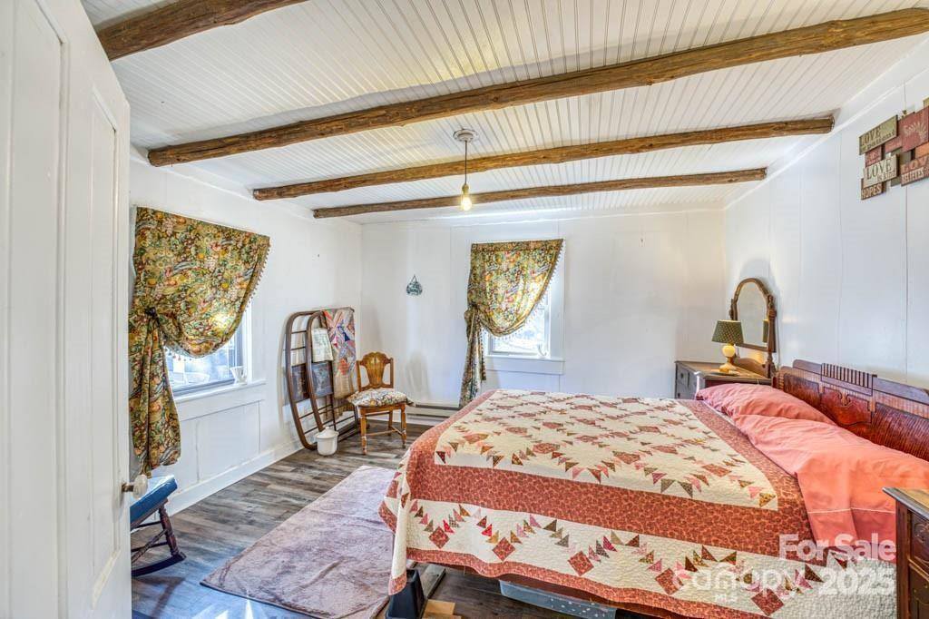 1782 Bald Mountain Road, Burnsville, NC 28714