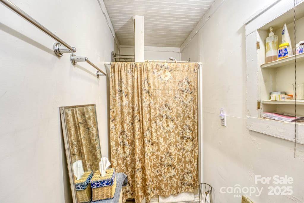 1782 Bald Mountain Road, Burnsville, NC 28714