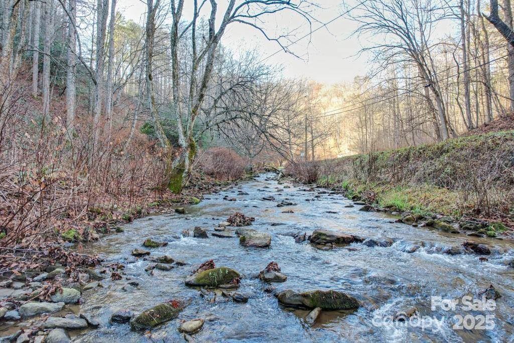 1782 Bald Mountain Road, Burnsville, NC 28714