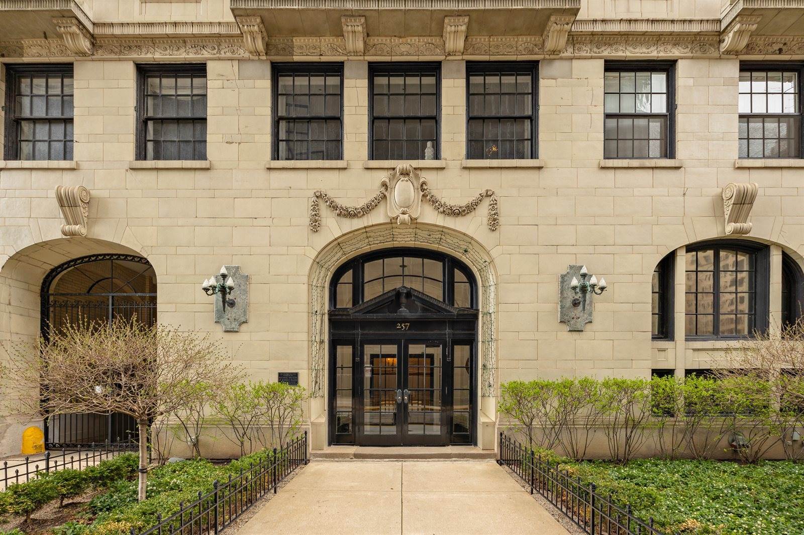 257 East Delaware Place, #7C, Chicago, IL 60611