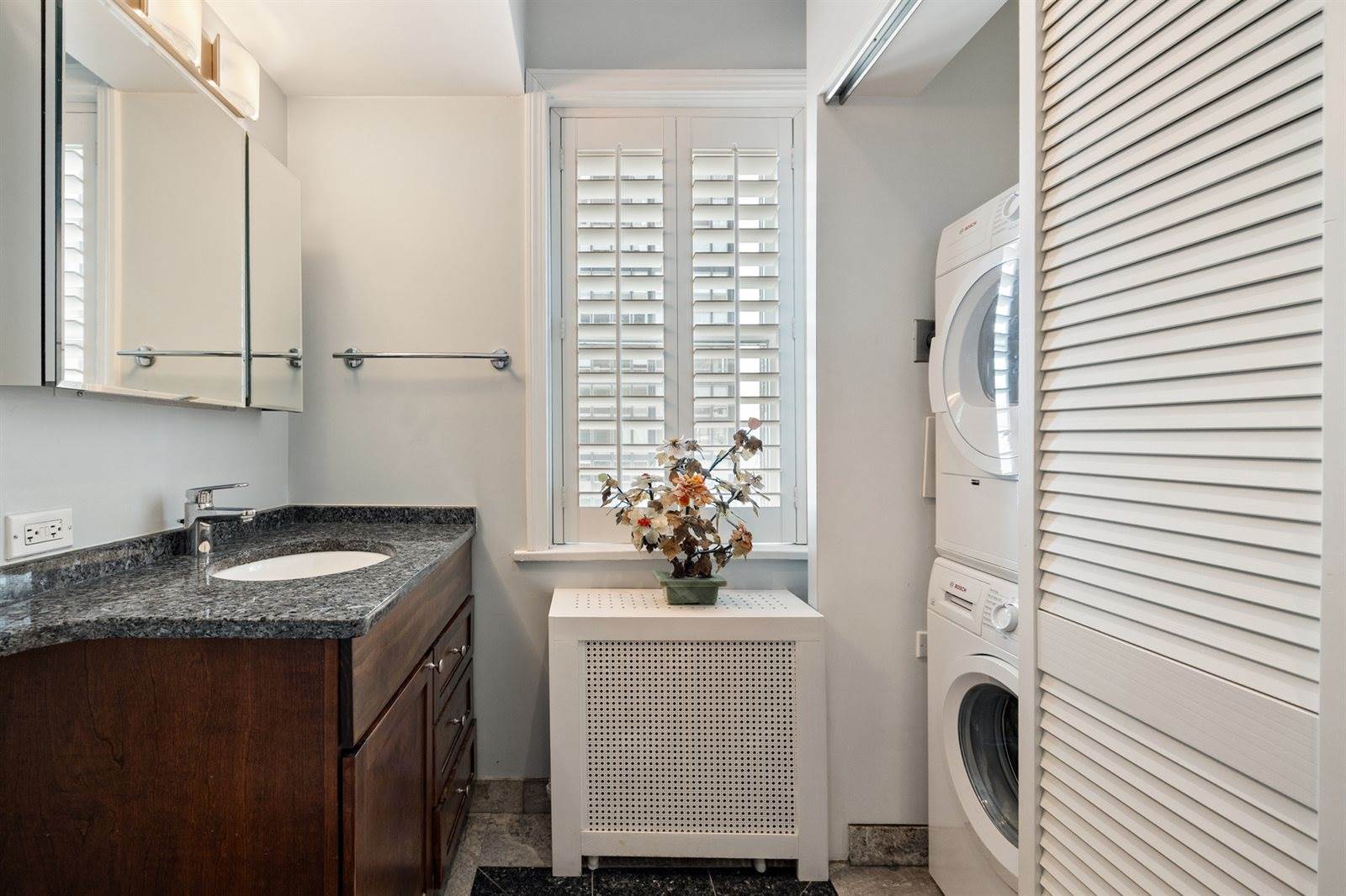 257 East Delaware Place, #7C, Chicago, IL 60611