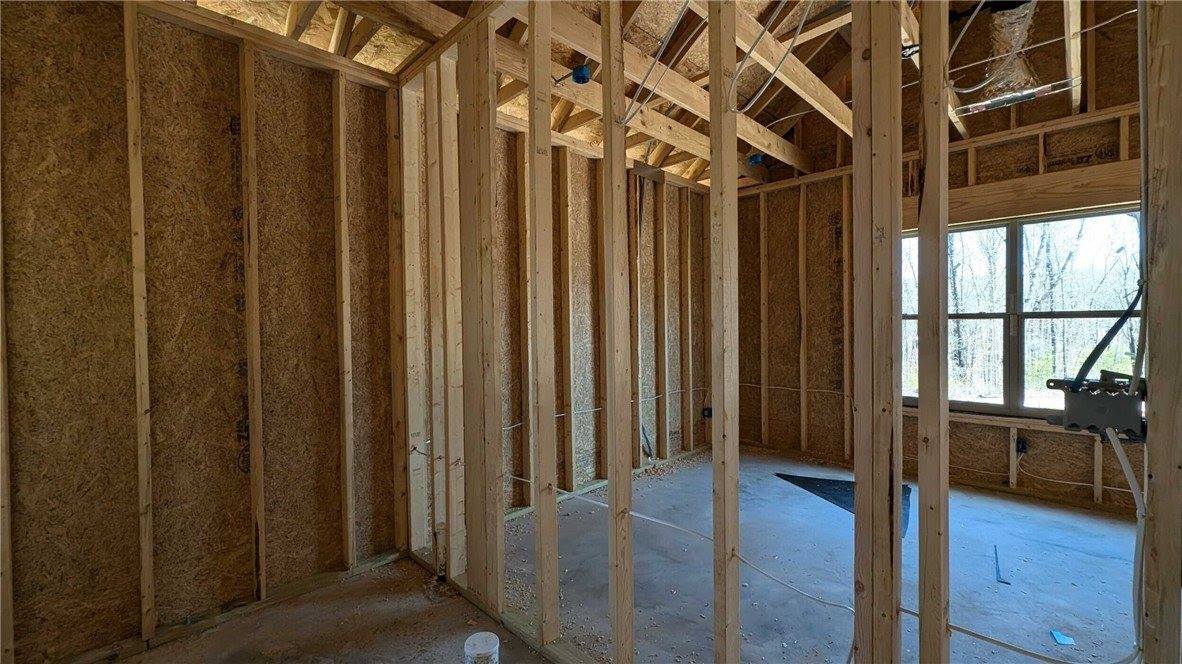 3 Cranbrook Lane, Bella Vista, AR 72714