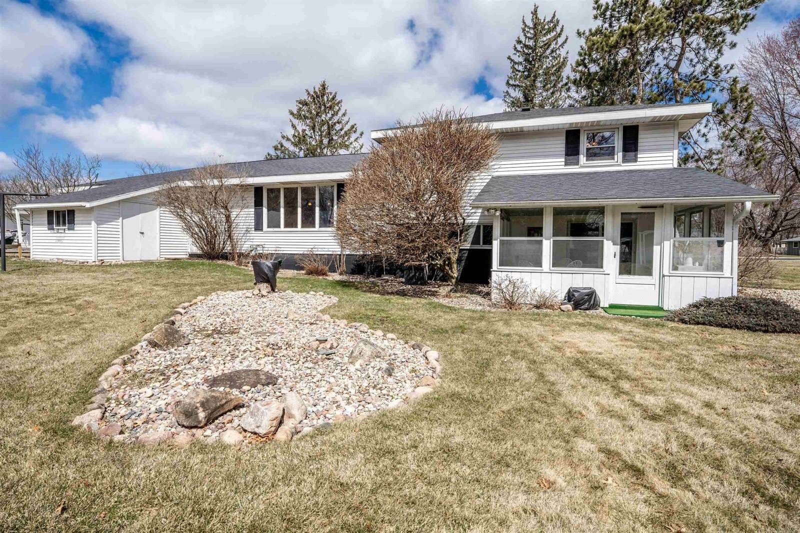 1010 Weeping Willow Drive, Wisconsin Rapids, WI 54494