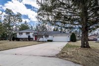1010 Weeping Willow Drive, Wisconsin Rapids, WI 54494