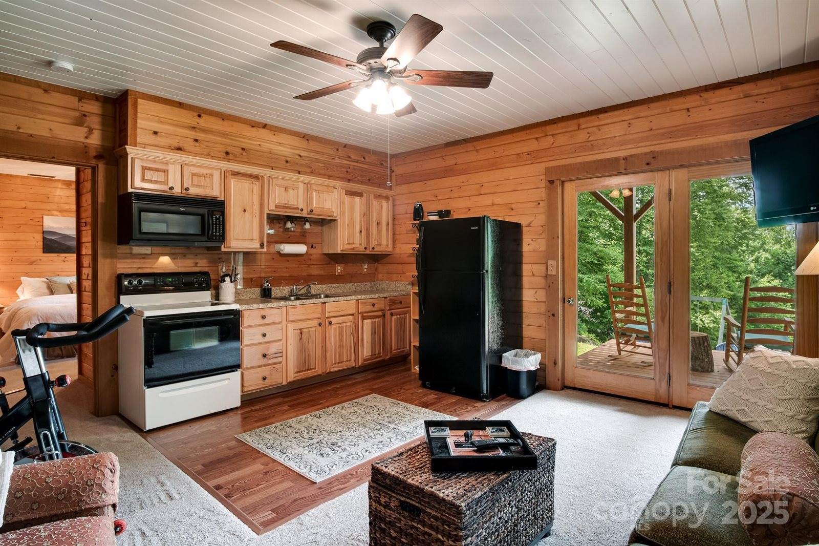 290 Tango Lane, Waynesville, NC 28786