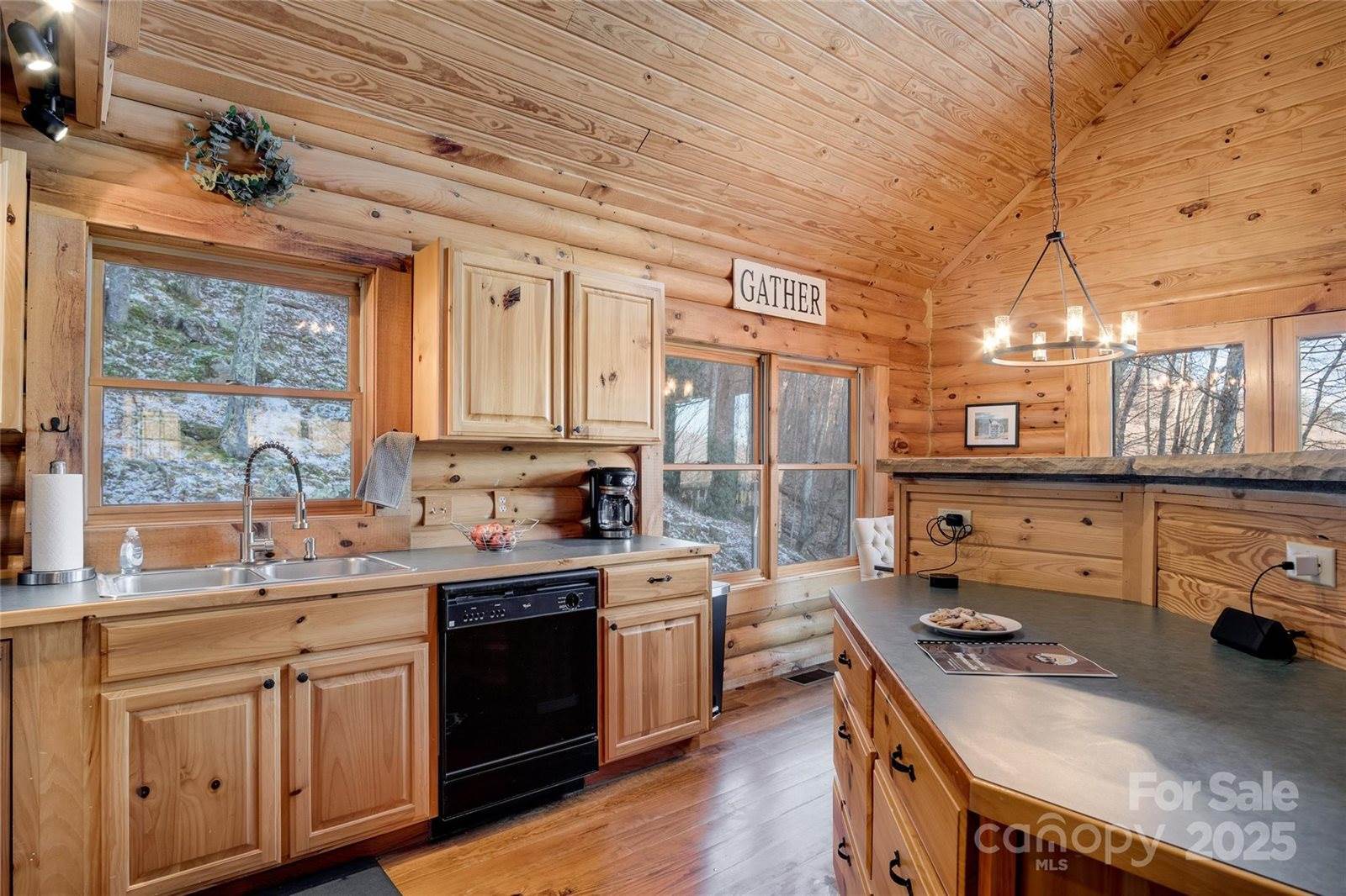 290 Tango Lane, Waynesville, NC 28786