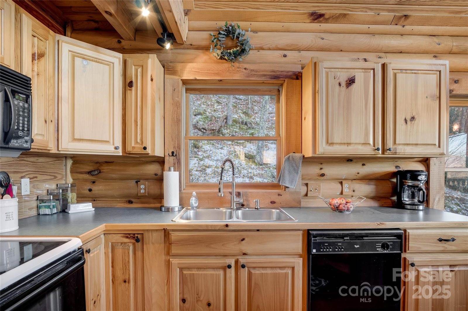 290 Tango Lane, Waynesville, NC 28786