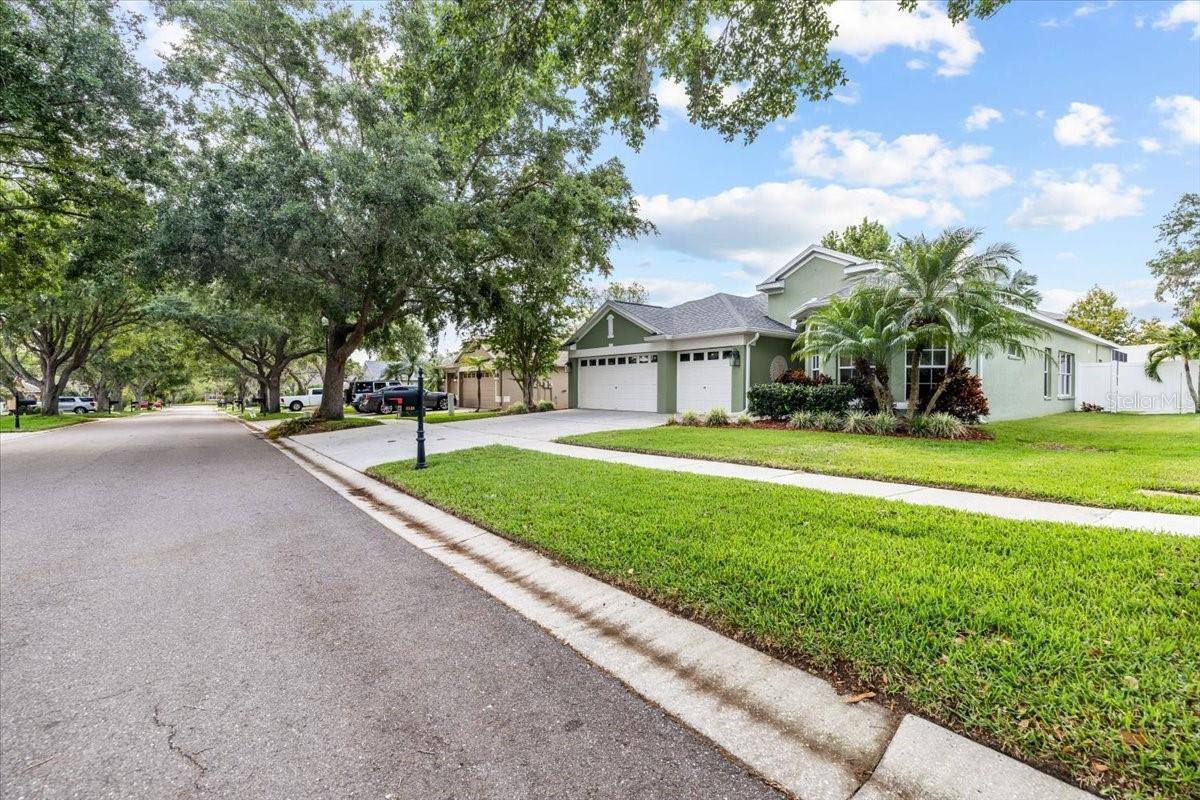 11139 Bridgecreek Drive, Riverview, FL 33569