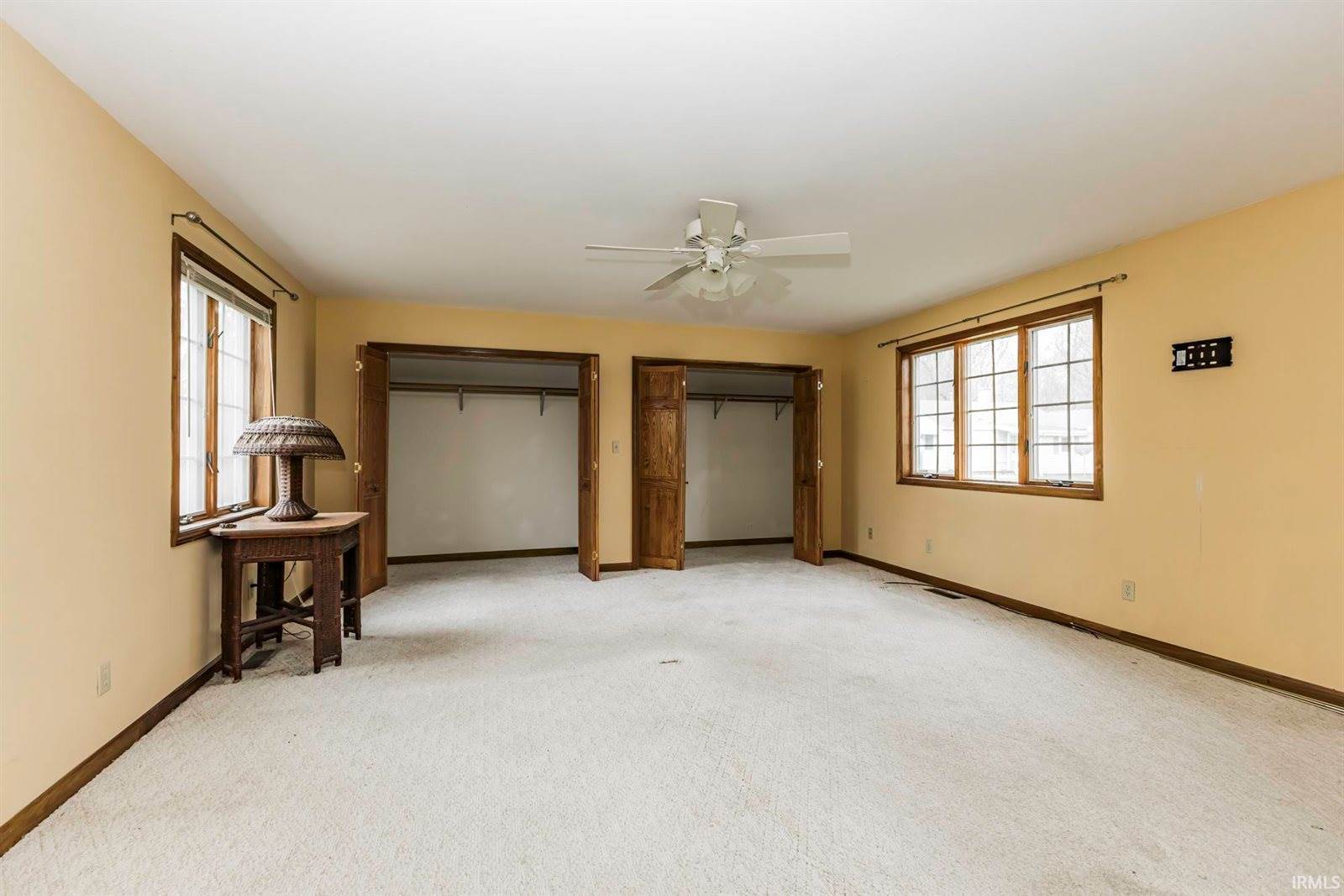 411 & 415 S County Road 550 E, Selma, IN 47383