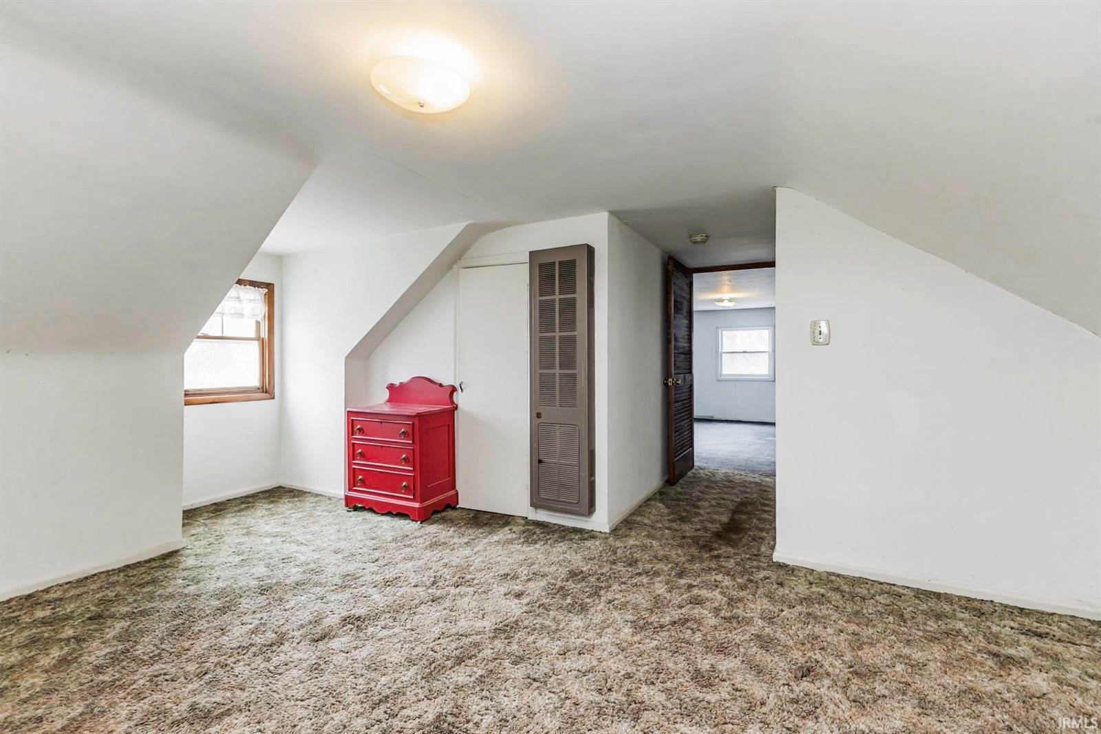 411 & 415 S County Road 550 E, Selma, IN 47383