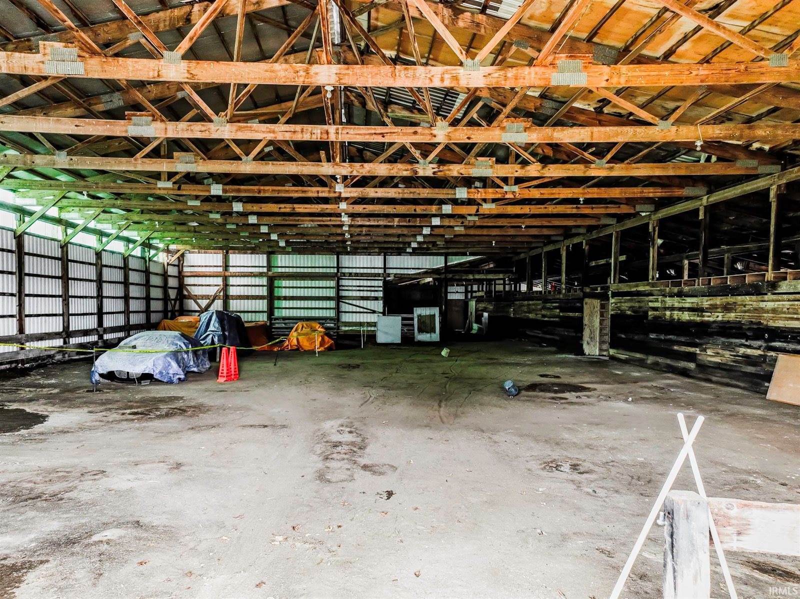 411 & 415 S County Road 550 E, Selma, IN 47383