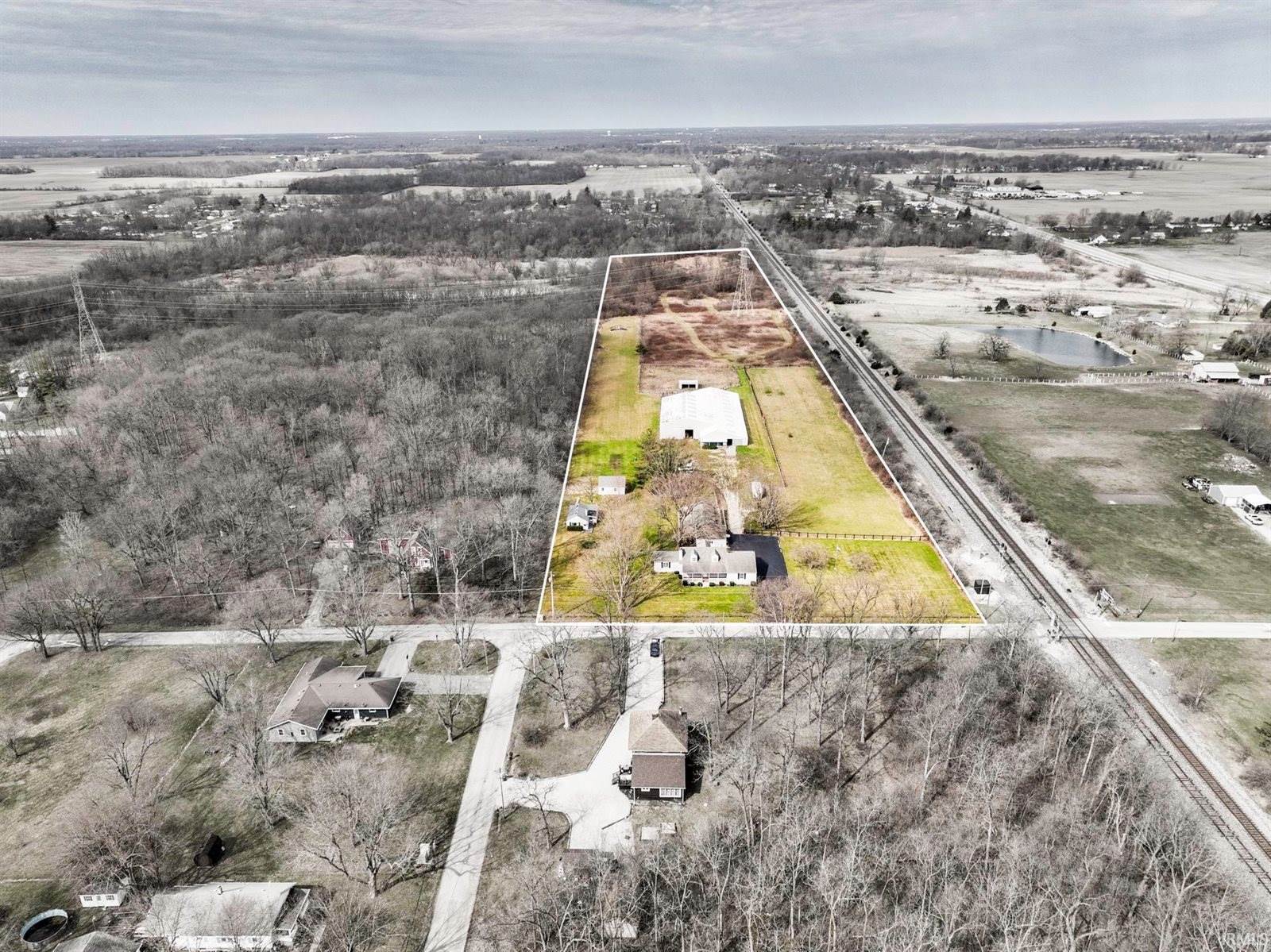 411 & 415 S County Road 550 E, Selma, IN 47383
