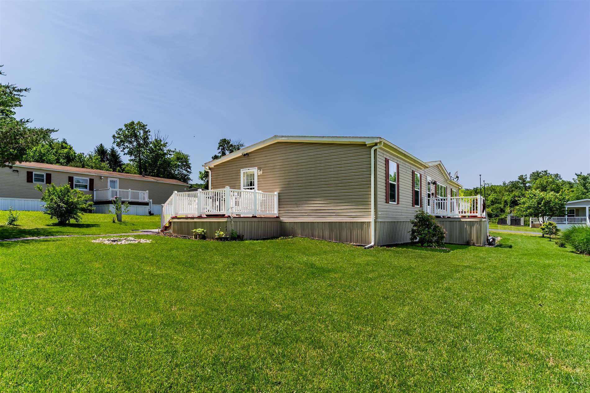 45 Meadowview Drive, New Bloomfield, PA 17068