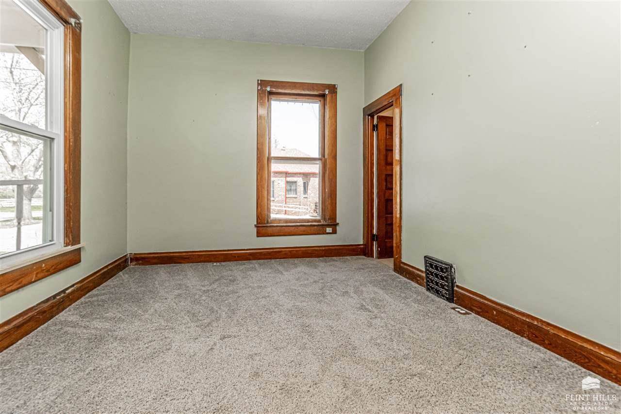 225 South Adams Street, Junction City, KS 66441