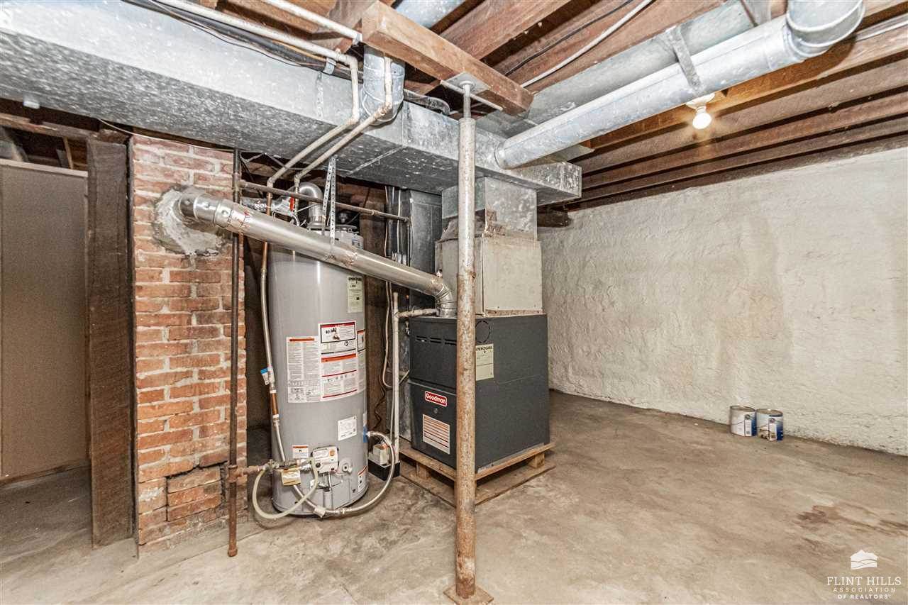 225 South Adams Street, Junction City, KS 66441