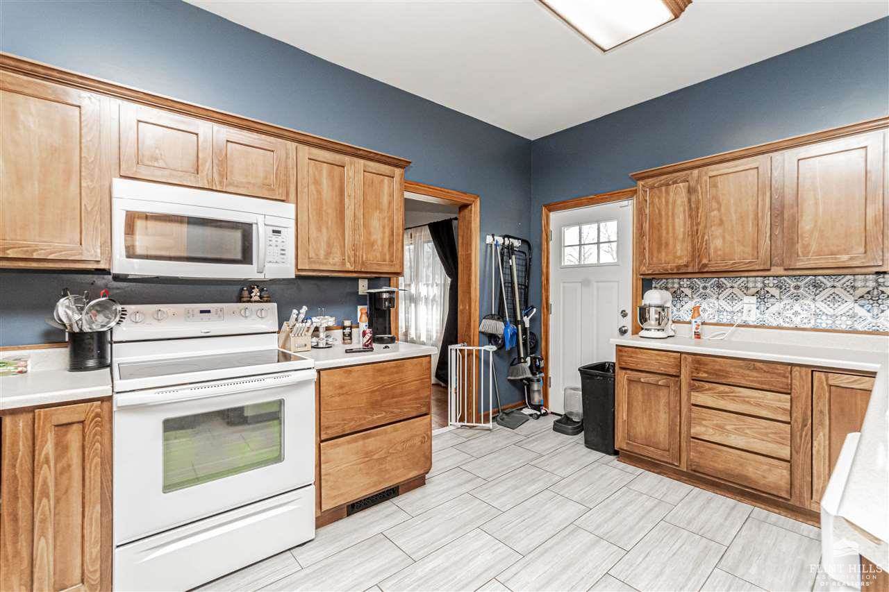 403 West Walnut Street, Junction City, KS 66441