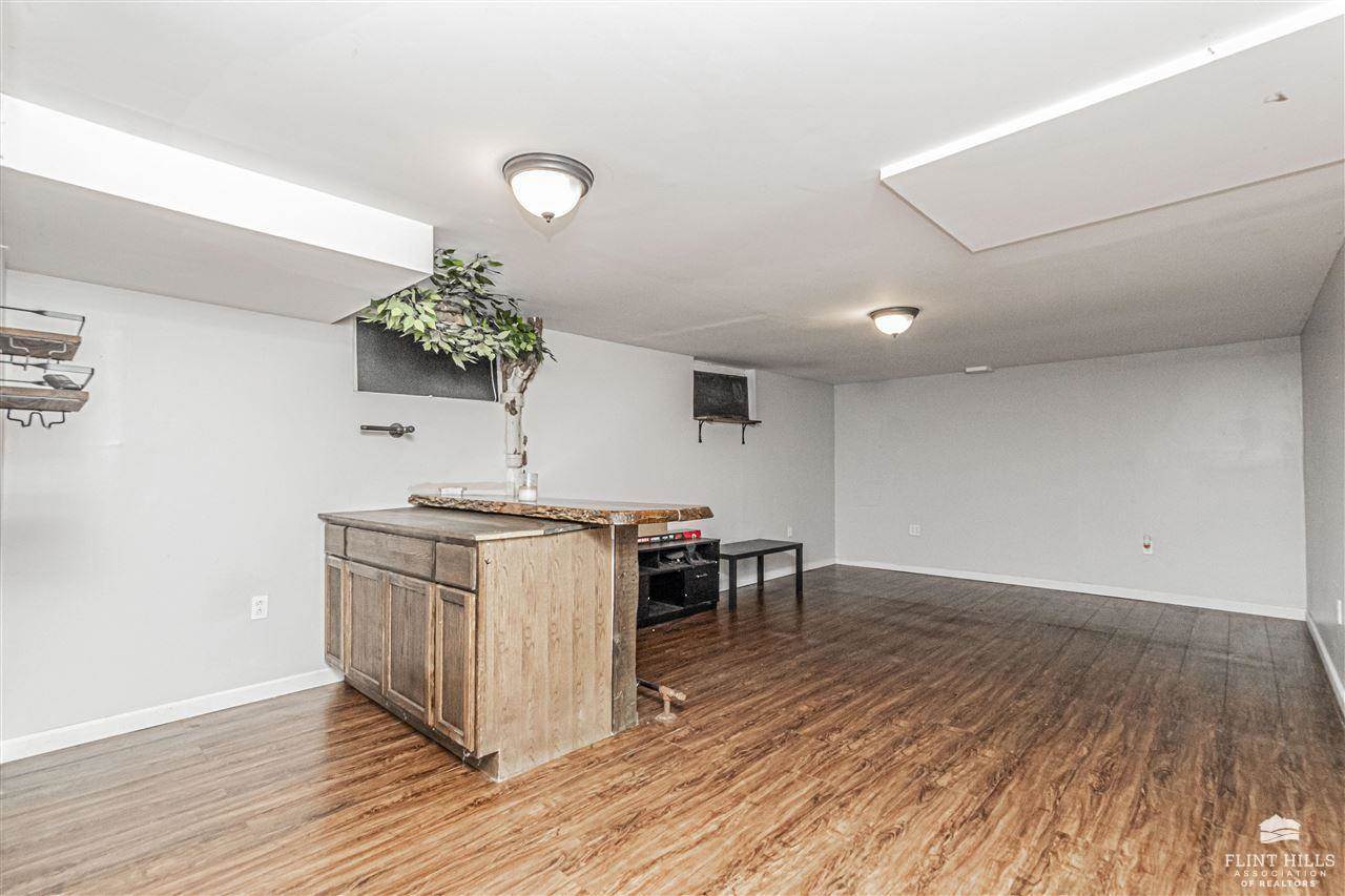 403 West Walnut Street, Junction City, KS 66441