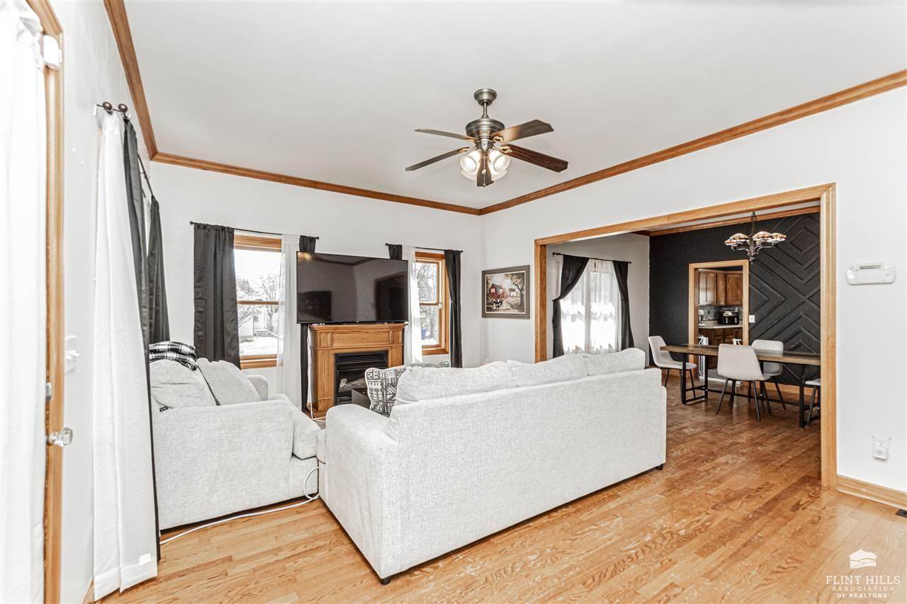 403 West Walnut Street, Junction City, KS 66441