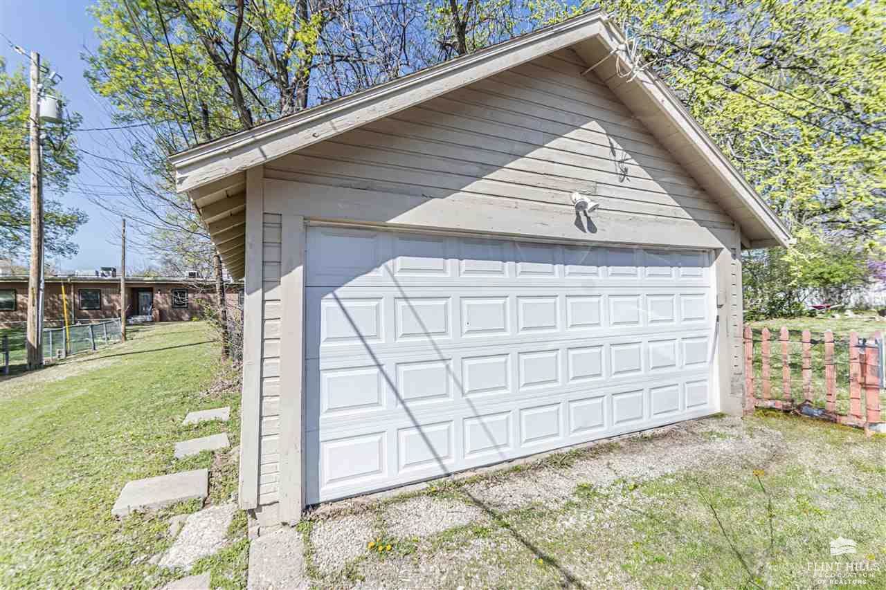 403 West Walnut Street, Junction City, KS 66441