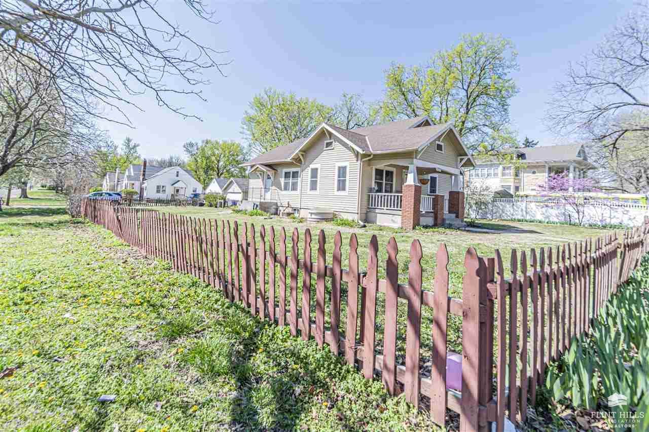 403 West Walnut Street, Junction City, KS 66441
