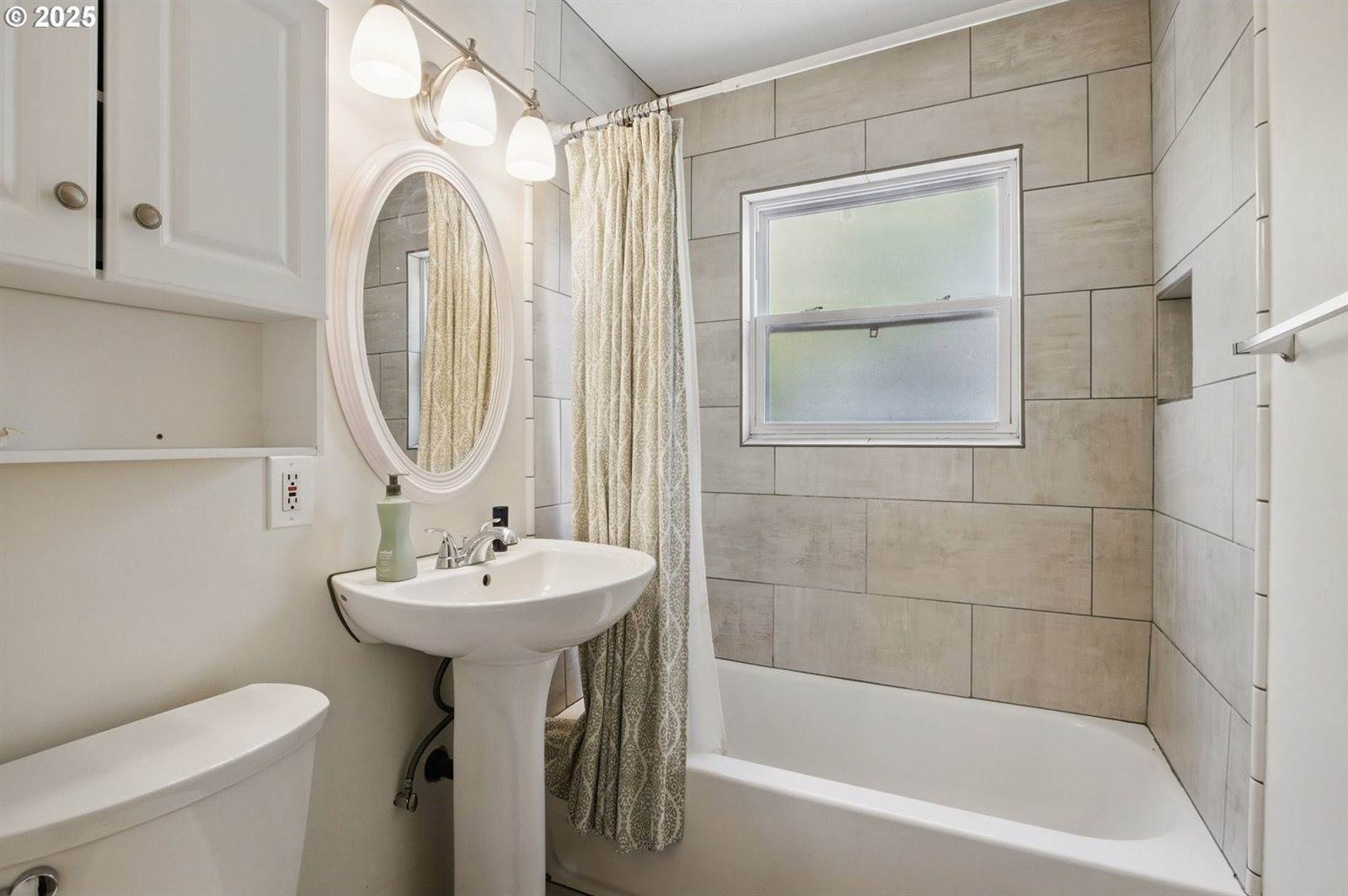 2005 SE 88TH Ave, Portland, OR 97216