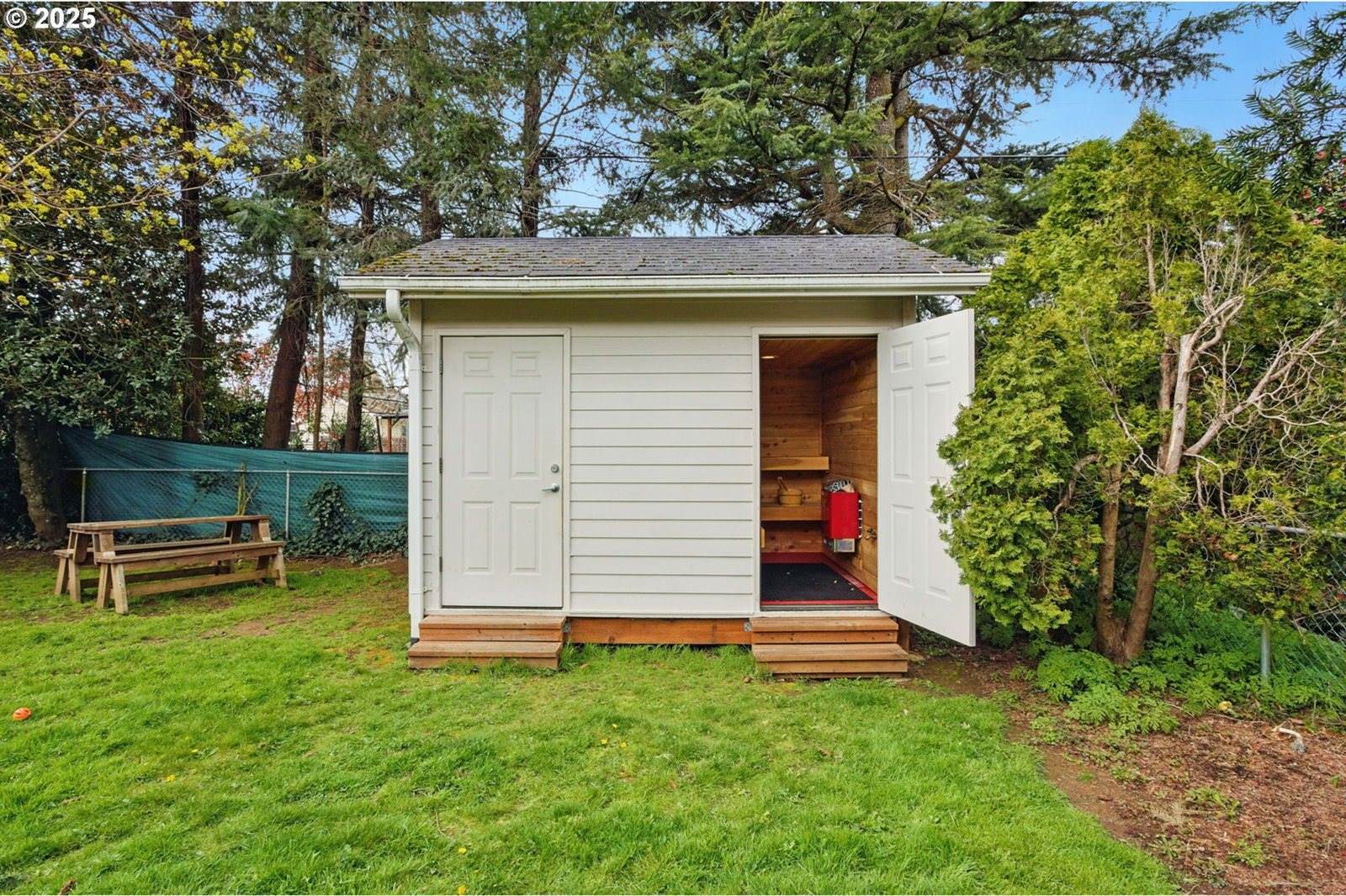 2005 SE 88TH Ave, Portland, OR 97216