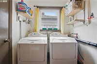 2005 SE 88TH Ave, Portland, OR 97216