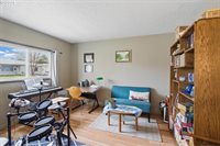 2005 SE 88TH Ave, Portland, OR 97216