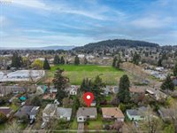 2005 SE 88TH Ave, Portland, OR 97216