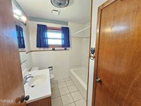 454 Shadowtown Road, Blountville, TN 37617