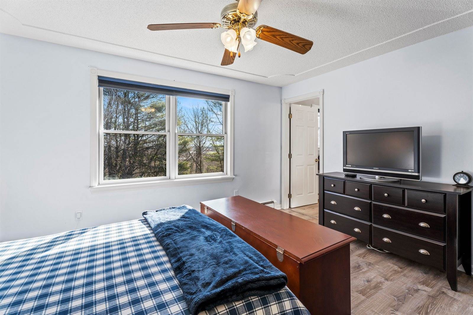 24 Vista Way, Glenburn, ME 04401