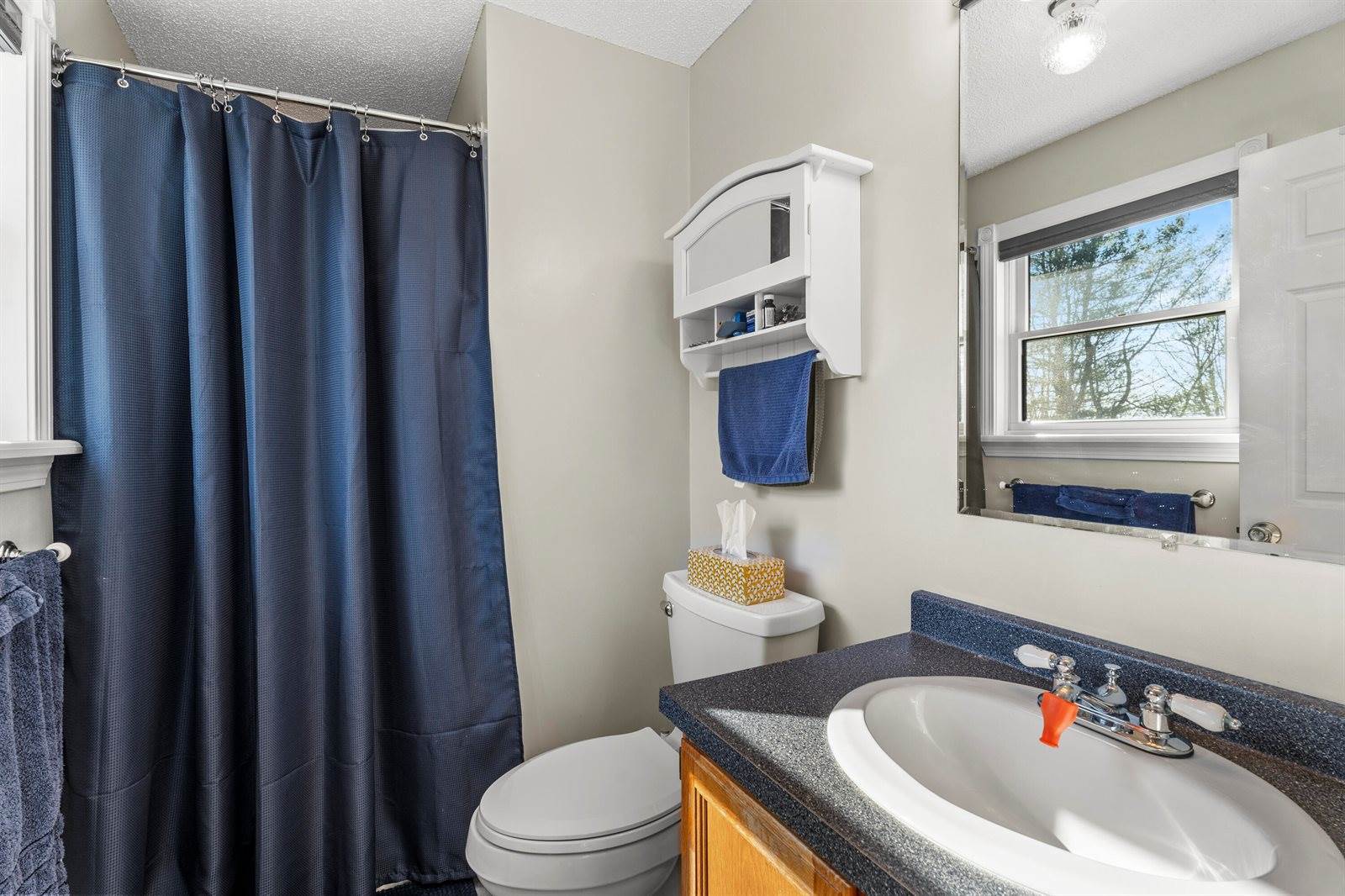 24 Vista Way, Glenburn, ME 04401