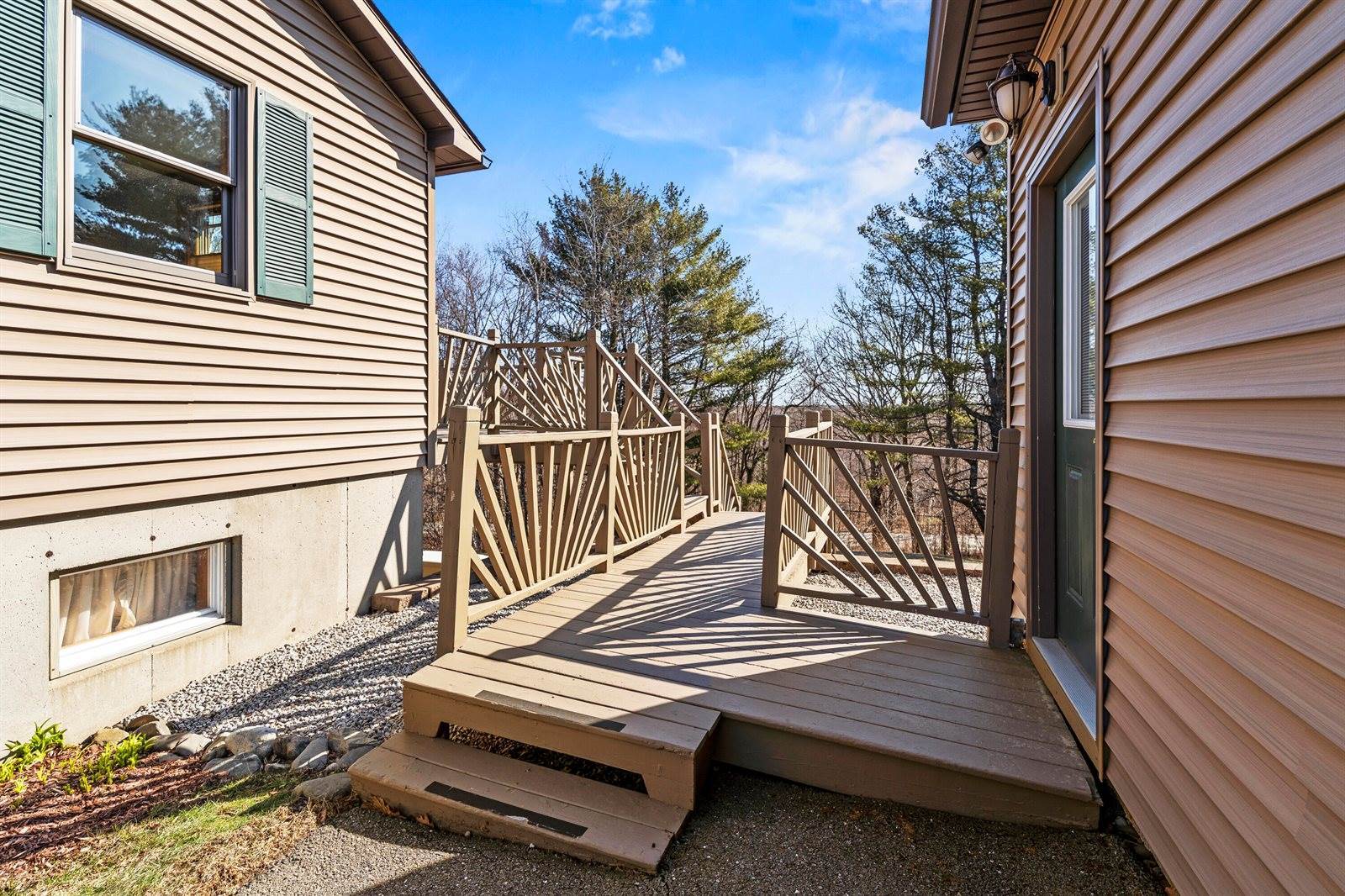 24 Vista Way, Glenburn, ME 04401