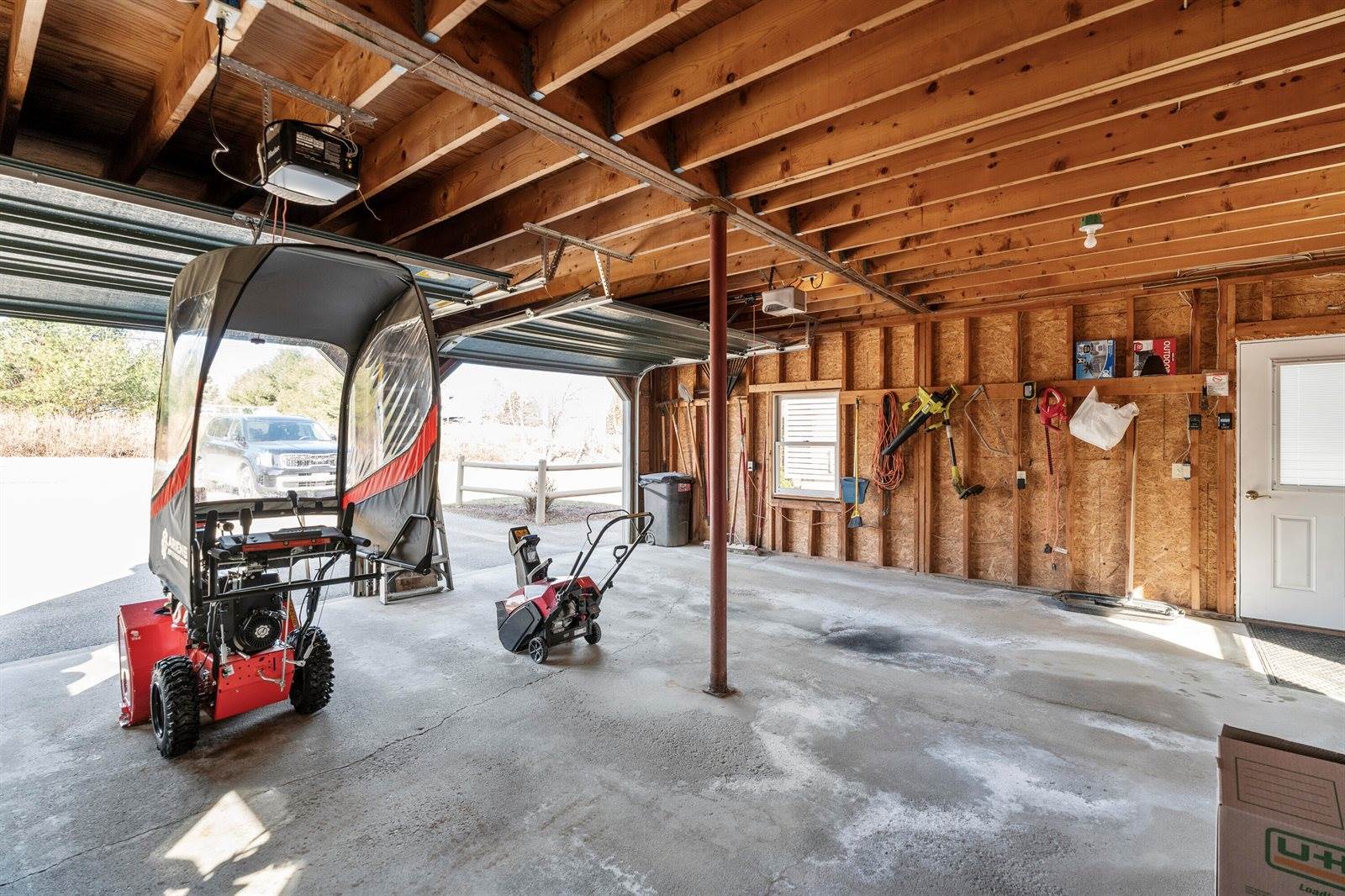 24 Vista Way, Glenburn, ME 04401