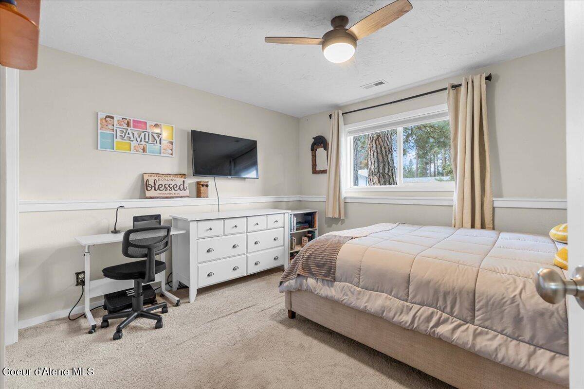 106 North Ridgewood Dr, Post Falls, ID 83854