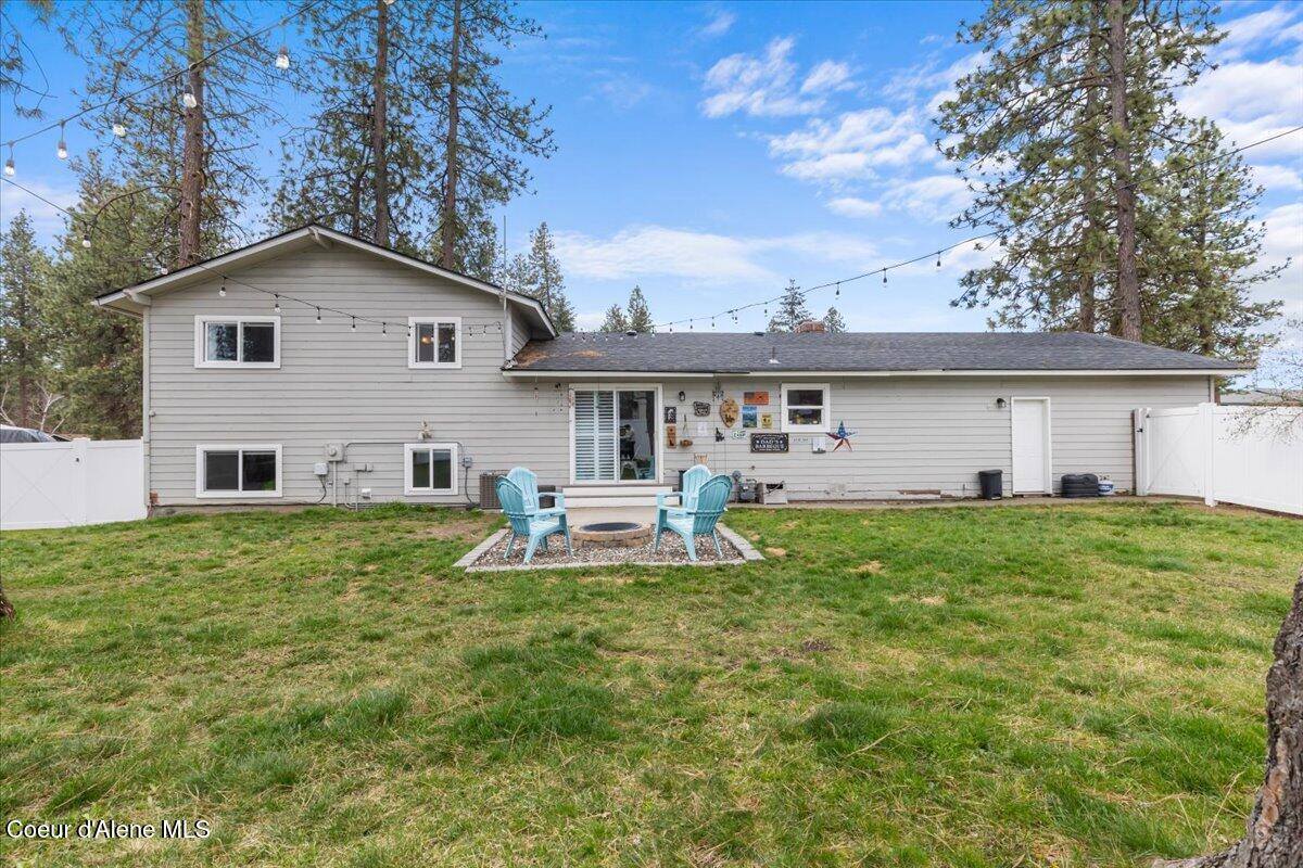 106 North Ridgewood Dr, Post Falls, ID 83854