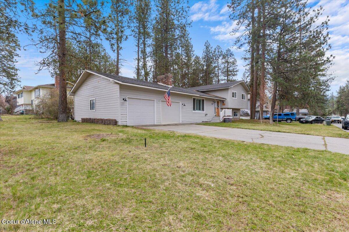 106 North Ridgewood Dr, Post Falls, ID 83854